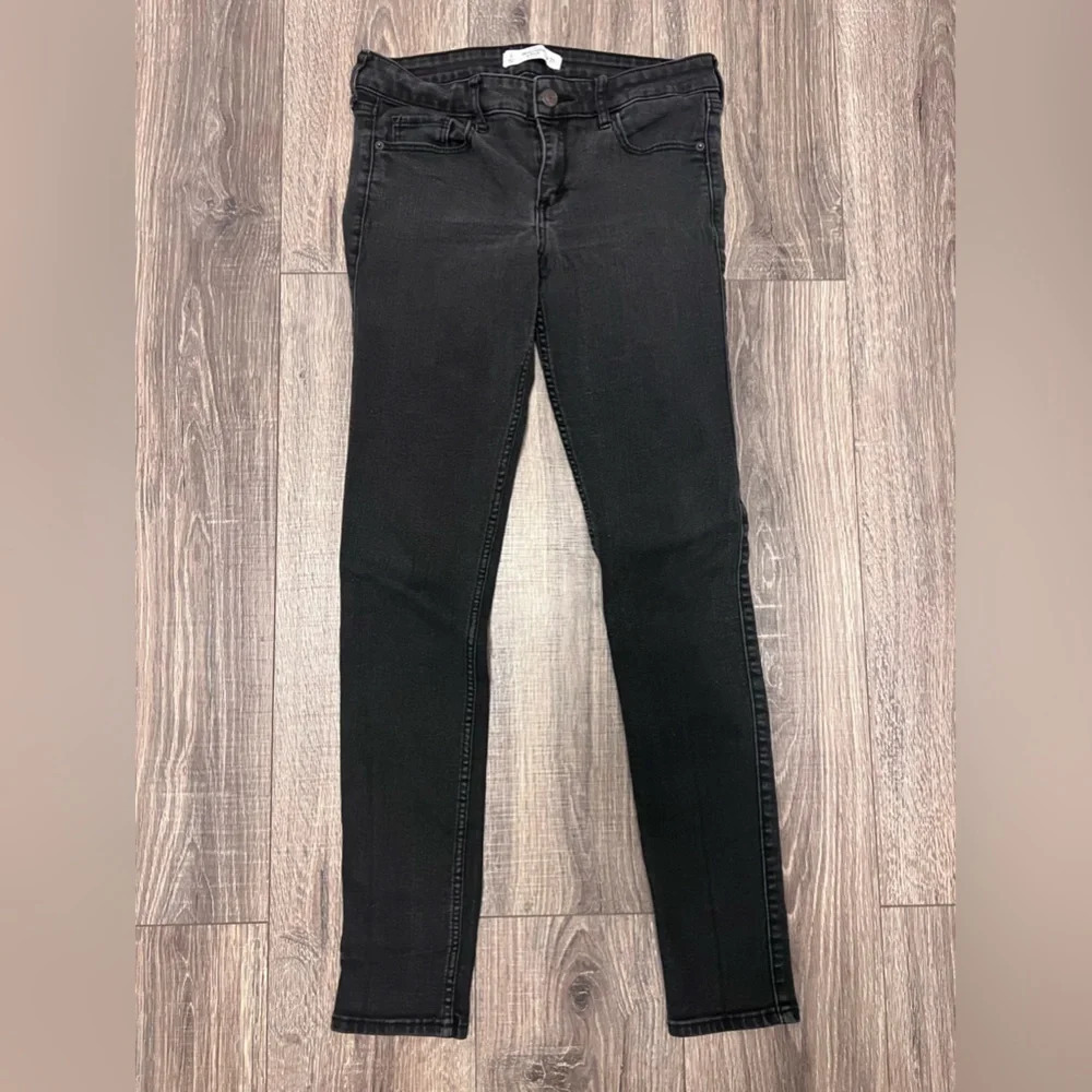 Abercrombie & fitch jeans size 4 women Mid rise  skinny black